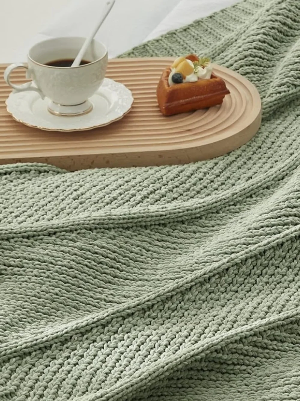 Cozy Knit Chunky Chenille Throw Blanket in Sage Green -50 X 60
